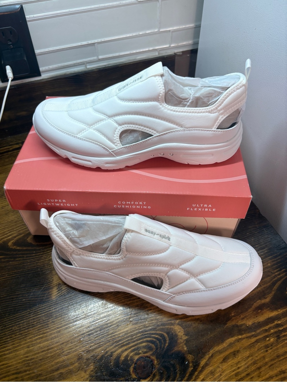 Easy Spirit White Brayer Slip On Sneakers Size 10
